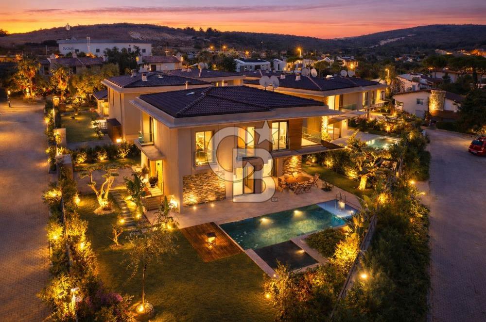 TEOK'tan Ardıç'ta Denize Yürüme Mesafesinde Çok Özel Lüks Villa