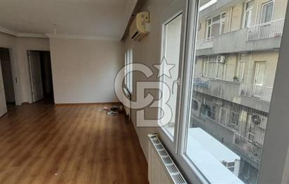 KARŞIYAKA'nın EN HAREKETLİ BÖLGESİNDE BULUNAN DAİREMİZ 3+1 OLUP 2.KATTADIR