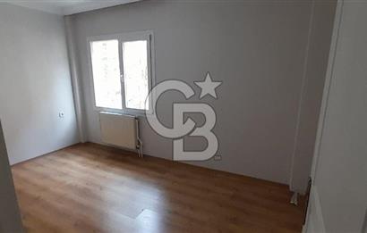 KARŞIYAKA'nın EN HAREKETLİ BÖLGESİNDE BULUNAN DAİREMİZ 3+1 OLUP 2.KATTADIR