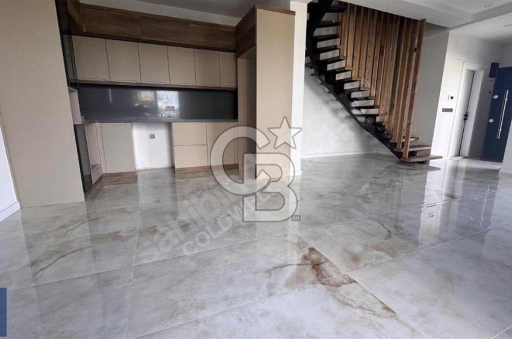 KUŞADASI CADDESİNE CEPHELİ SIFIR 2+1 VİLLA