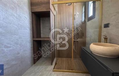 KUŞADASI CADDESİNE CEPHELİ SIFIR 2+1 VİLLA