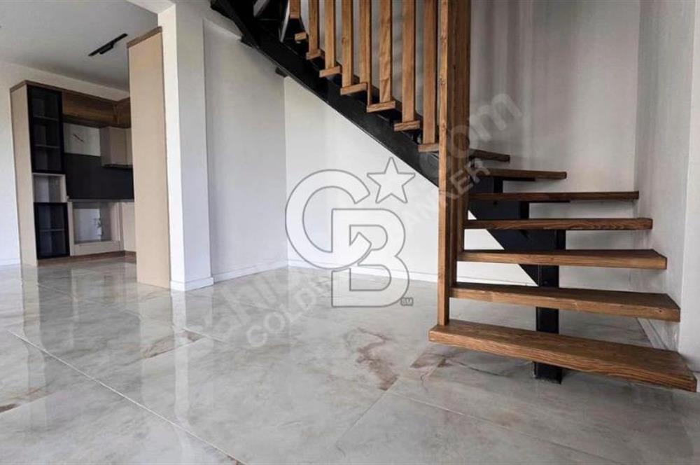 KUŞADASI CADDESİNE CEPHELİ SIFIR 2+1 VİLLA