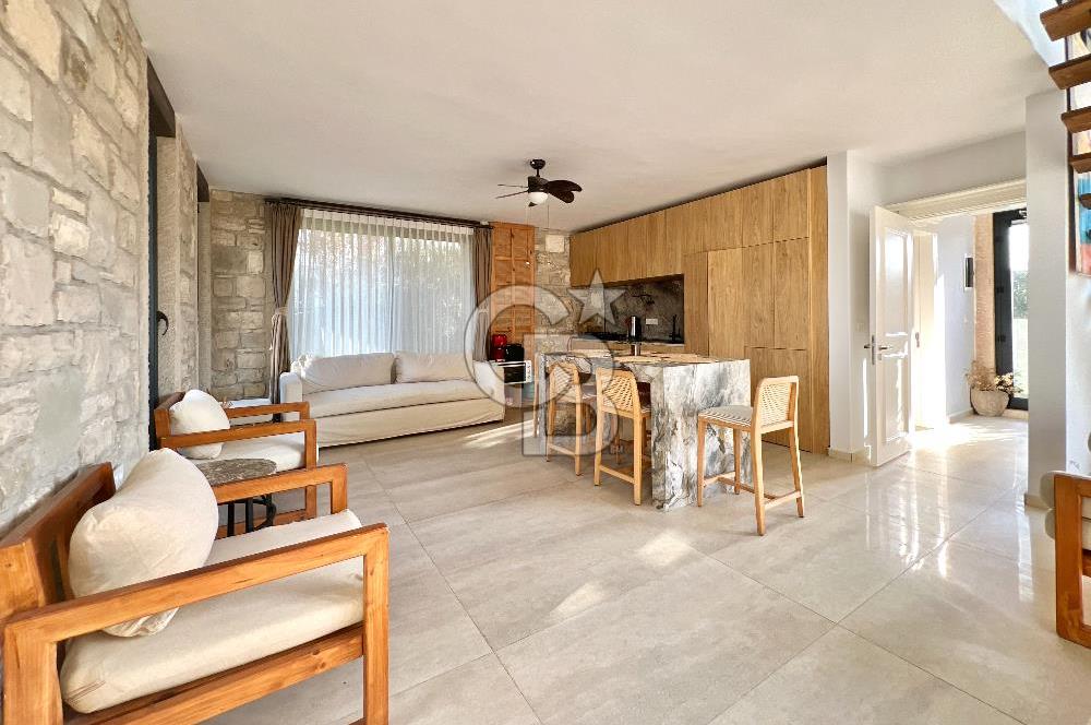 URLA KUŞÇULAR KİRALIK 5+2 ÖZEL TASARIM HAVUZLU MÜSTAKİL VİLLA