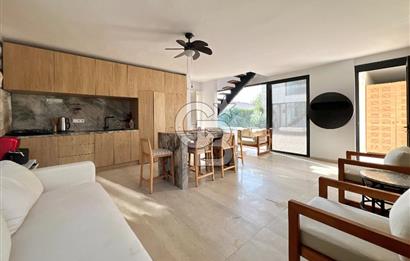 URLA KUŞÇULAR KİRALIK 5+2 ÖZEL TASARIM HAVUZLU MÜSTAKİL VİLLA