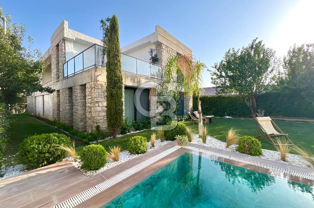 URLA KUŞÇULAR KİRALIK 5+2 ÖZEL TASARIM HAVUZLU MÜSTAKİL VİLLA