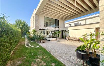URLA KUŞÇULAR KİRALIK 5+2 ÖZEL TASARIM HAVUZLU MÜSTAKİL VİLLA
