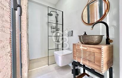 URLA KUŞÇULAR KİRALIK 5+2 ÖZEL TASARIM HAVUZLU MÜSTAKİL VİLLA