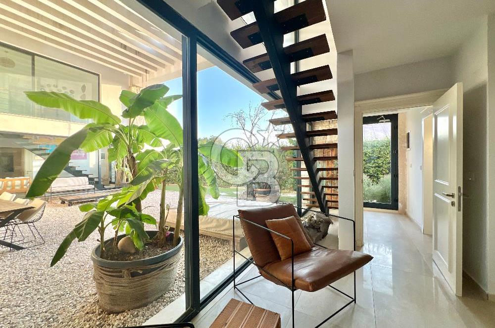 URLA KUŞÇULAR KİRALIK 5+2 ÖZEL TASARIM HAVUZLU MÜSTAKİL VİLLA