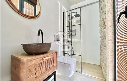 URLA KUŞÇULAR KİRALIK 5+2 ÖZEL TASARIM HAVUZLU MÜSTAKİL VİLLA