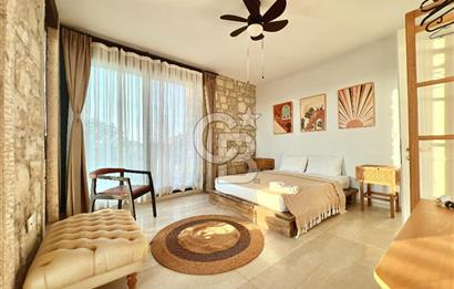 URLA KUŞÇULAR KİRALIK 5+2 ÖZEL TASARIM HAVUZLU MÜSTAKİL VİLLA