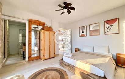 URLA KUŞÇULAR KİRALIK 5+2 ÖZEL TASARIM HAVUZLU MÜSTAKİL VİLLA