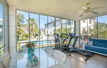 CB Marina'dan Marmaris Merkezde Havuzlu 3+1 Villa Butik Sitede