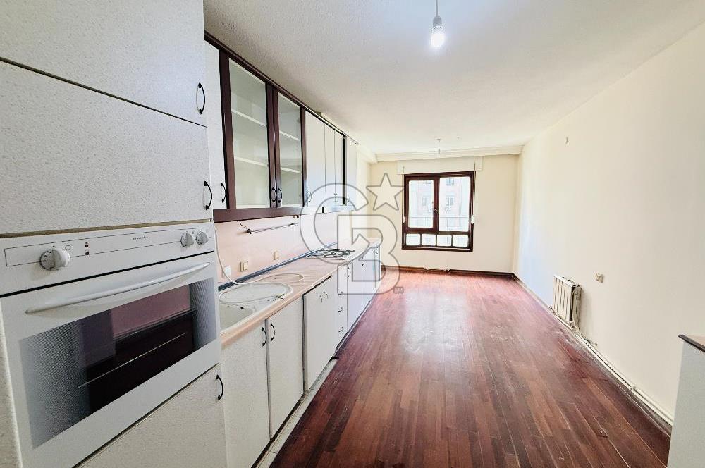 Mavişehir Albatros Blokları Havuz Manzaralı Satılık 4+1 Daire