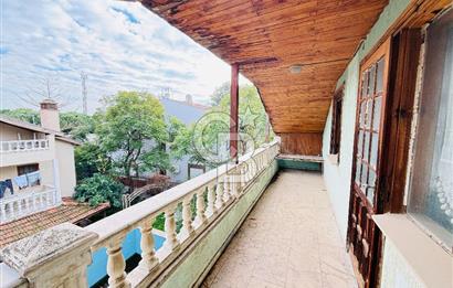 Sahilevlerinde Denize Yakın Satılık Havuzlu Müstakil 5+1 Villa