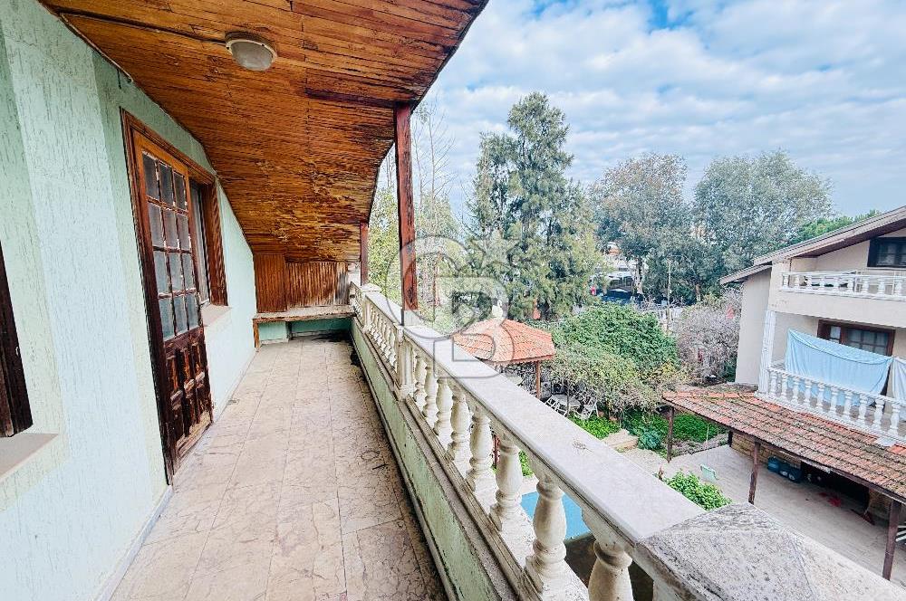 Sahilevlerinde Denize Yakın Satılık Havuzlu Müstakil 5+1 Villa