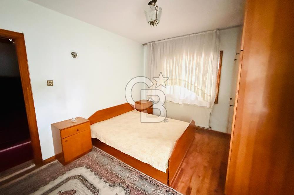 Sahilevlerinde Denize Yakın Satılık Havuzlu Müstakil 5+1 Villa