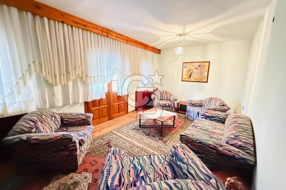 Sahilevlerinde Denize Yakın Satılık Havuzlu Müstakil 5+1 Villa