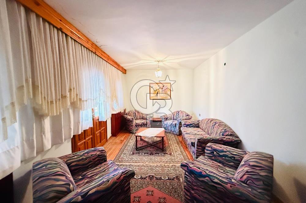 Sahilevlerinde Denize Yakın Satılık Havuzlu Müstakil 5+1 Villa