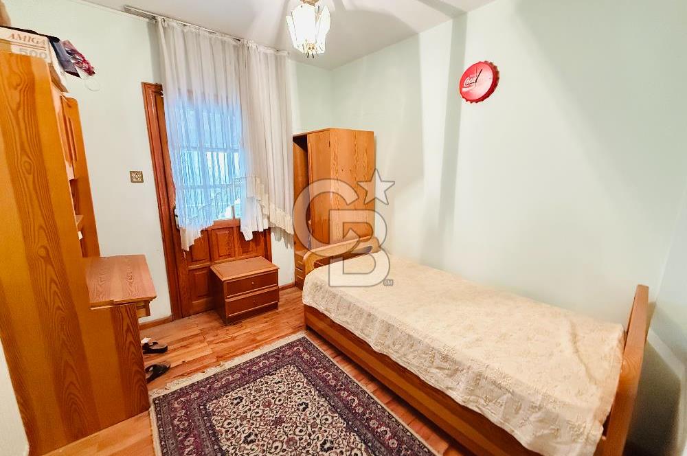 Sahilevlerinde Denize Yakın Satılık Havuzlu Müstakil 5+1 Villa