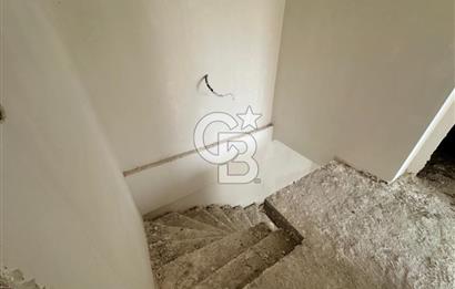 CB ENVOY' dan Başiskele Yeşilyurt' da Satılık 2+1 Çatı Dubleks