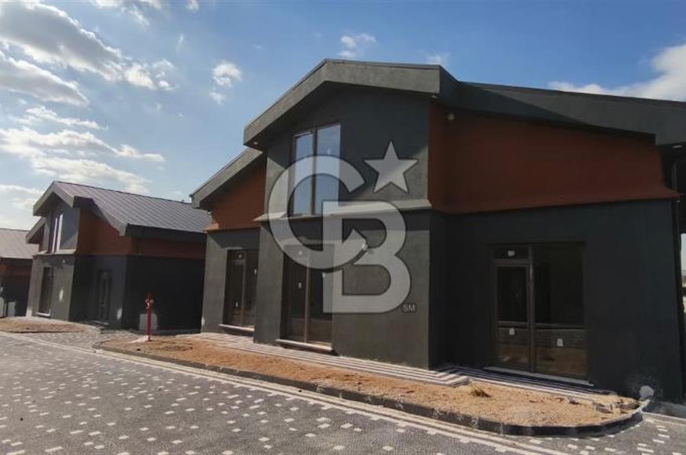 ANKARA GÖLBAŞI HACILAR’DA KATRE MOGAN VİLLALARI’NDA SATILIK 5+1 LÜKS VİLLA