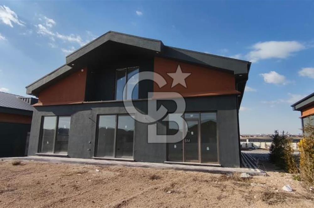 ANKARA GÖLBAŞI HACILAR’DA KATRE MOGAN VİLLALARI’NDA SATILIK 5+1 LÜKS VİLLA