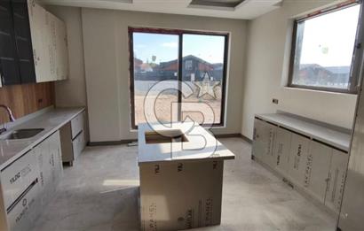 ANKARA GÖLBAŞI HACILAR’DA KATRE MOGAN VİLLALARI’NDA SATILIK 5+1 LÜKS VİLLA