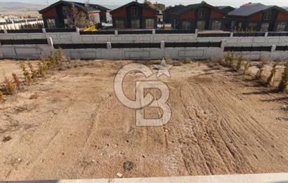 ANKARA GÖLBAŞI HACILAR’DA KATRE MOGAN VİLLALARI’NDA SATILIK 5+1 LÜKS VİLLA