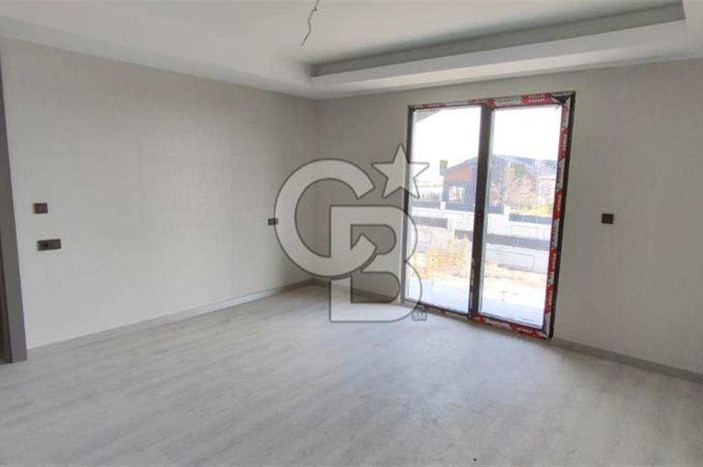 ANKARA GÖLBAŞI HACILAR’DA KATRE MOGAN VİLLALARI’NDA SATILIK 5+1 LÜKS VİLLA