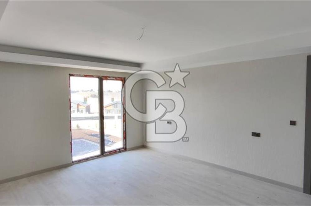 ANKARA GÖLBAŞI HACILAR’DA KATRE MOGAN VİLLALARI’NDA SATILIK 5+1 LÜKS VİLLA