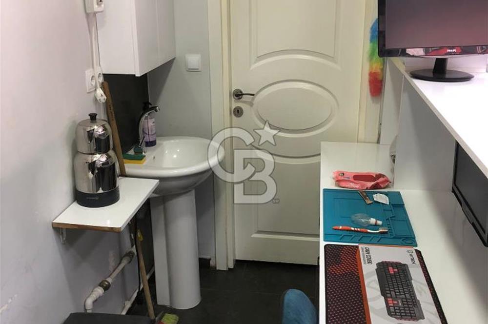 CB ENVOY'DAN DEVREN KİRALIK CEP TELEFON VE BİLGİSAYAR MAĞAZASI