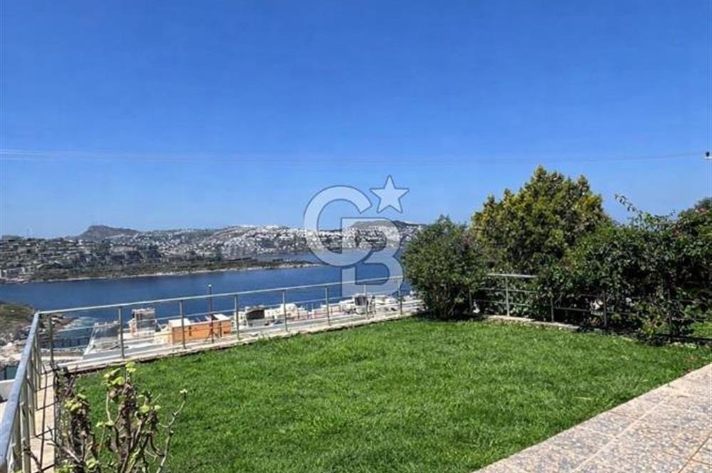 Bodrum Gündoğan Küçükbük Deni Manzaralı Satılık Villa