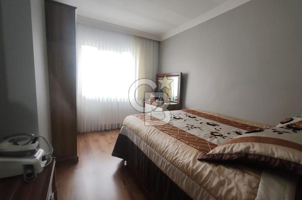 Sümer Caddesi'nde 4+1  üst dubleks daire satılıktır