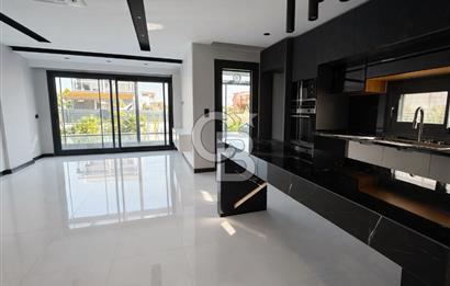 URLA ATATÜRK MAH. SATILIK 3+1 MÜSTAKİL HAVUZLU DUBLEKS LÜKS VİLLA