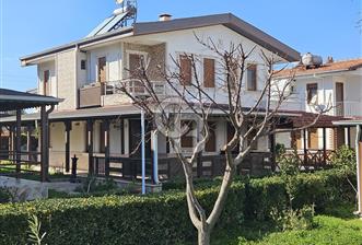 Cunda Adası'nda Özel Plajlı Site İçinde Satılık 2+1 Villa - 1 - 337308