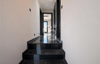 URLA ATATÜRK MAH. SATILIK 3+1 MÜSTAKİL HAVUZLU DUBLEKS LÜKS VİLLA