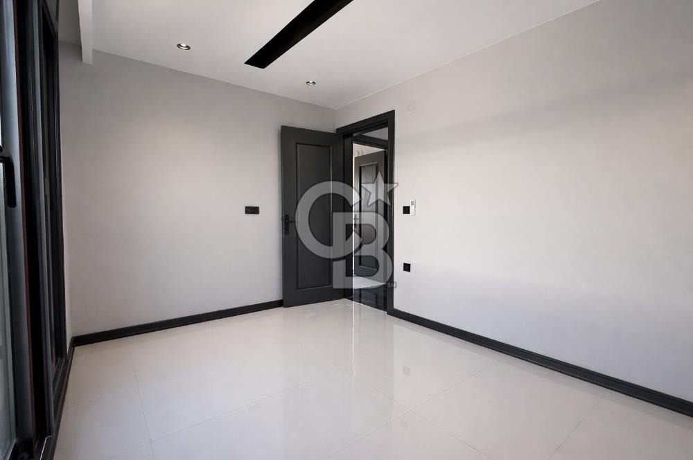 URLA ATATÜRK MAH. SATILIK 3+1 MÜSTAKİL HAVUZLU DUBLEKS LÜKS VİLLA