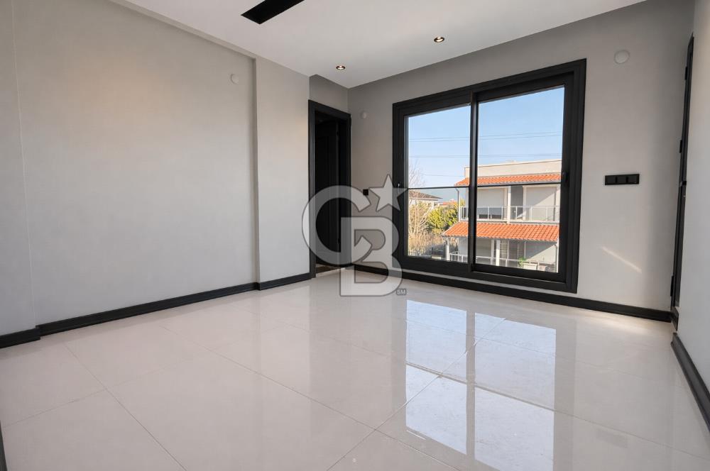 URLA ATATÜRK MAH. SATILIK 3+1 MÜSTAKİL HAVUZLU DUBLEKS LÜKS VİLLA