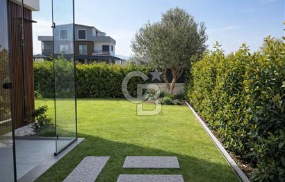 URLA ATATÜRK MAH. SATILIK 3+1 MÜSTAKİL HAVUZLU DUBLEKS LÜKS VİLLA