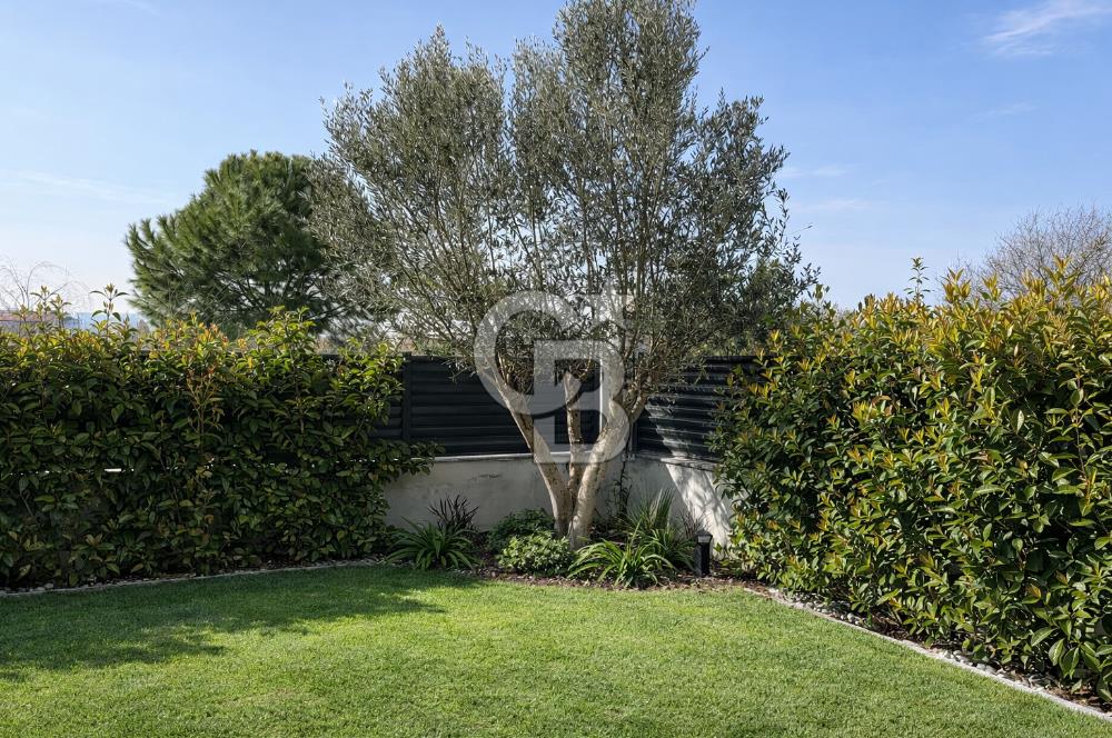 URLA ATATÜRK MAH. SATILIK 3+1 MÜSTAKİL HAVUZLU DUBLEKS LÜKS VİLLA