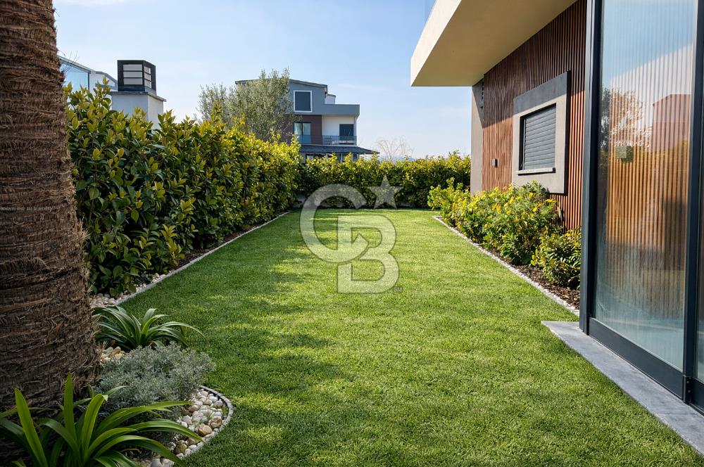 URLA ATATÜRK MAH. SATILIK 3+1 MÜSTAKİL HAVUZLU DUBLEKS LÜKS VİLLA