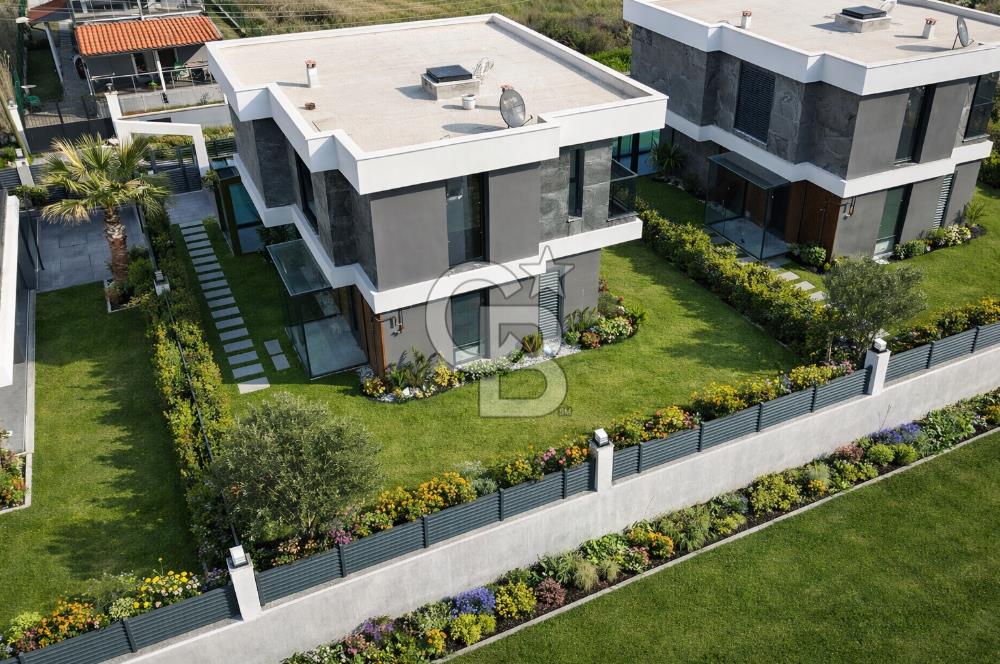 URLA ATATÜRK MAH. SATILIK 3+1 MÜSTAKİL HAVUZLU DUBLEKS LÜKS VİLLA