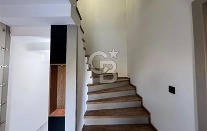 Prestij modern konfor Çiğli merkez de müstakil havuzlu villa