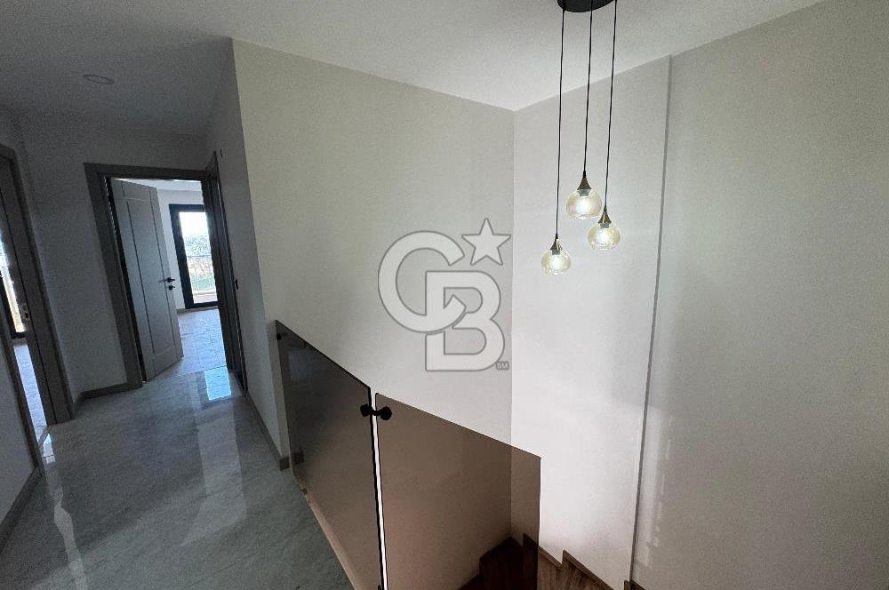 Prestij modern konfor Çiğli merkez de müstakil havuzlu villa