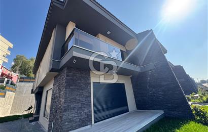 Prestij modern konfor Çiğli merkez de müstakil havuzlu villa