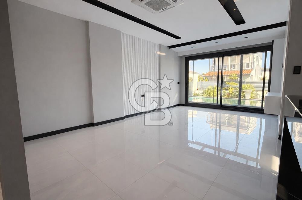 URLA ATATÜRK MAH. SATILIK 3+1 MÜSTAKİL HAVUZLU DUBLEKS LÜKS VİLLA