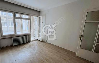 Şişli Kazım Orbay Cadde Üzeri Satılık Asansörlü Boş 3+1 Daire