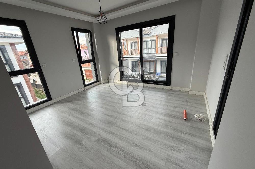 Muğla Ortaköy‘de 4 + 1 dubleks satılık villa