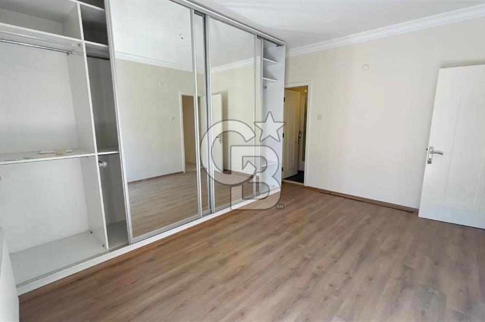 KARŞIYAKA BOSTANLI DERE BOYUNDA SATILIK 3+1 YENİLENMİŞ DAİRE