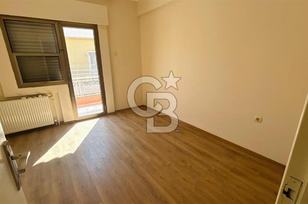 KARŞIYAKA BOSTANLI DERE BOYUNDA SATILIK 3+1 YENİLENMİŞ DAİRE